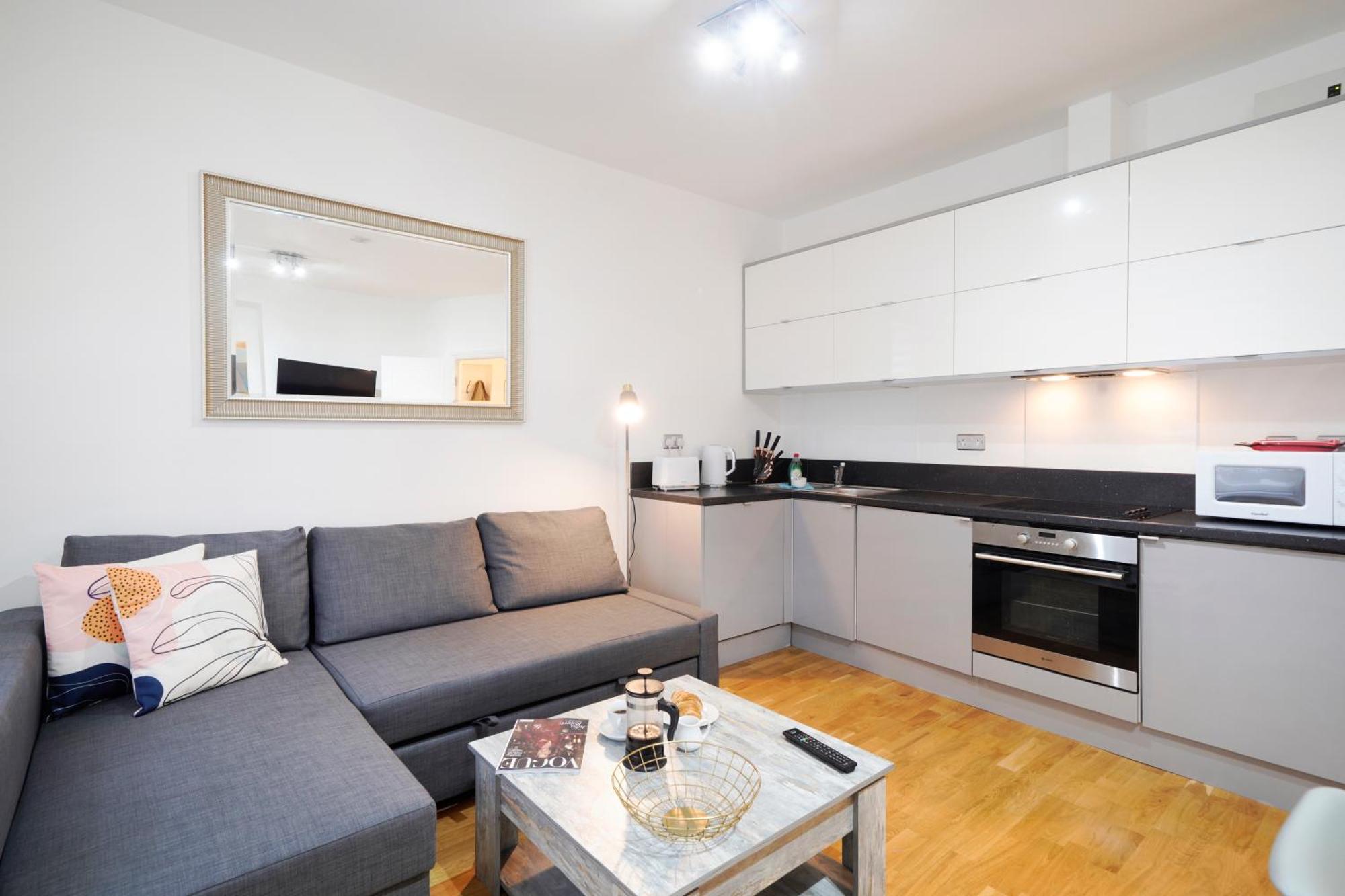 Apt 1, Soho Apartments 1St Floor By Indigo Flats London Exterior photo